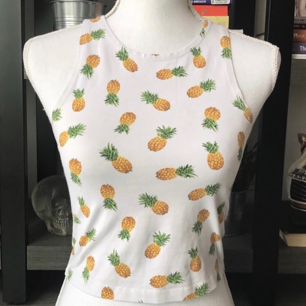 Forever21 pineapple shirt
